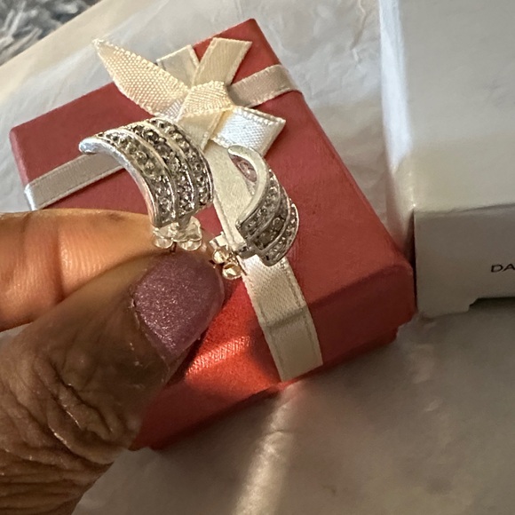 Avon vinegar day to night Earrings - Picture 2 of 10